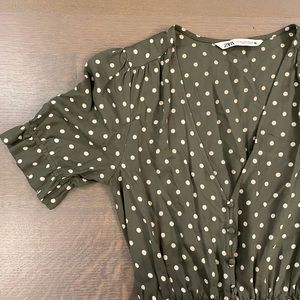 Green, polka dot summer midi dress